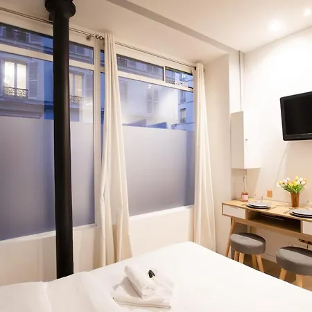 Guestready - Fully-equipped And Cosy Studio, Close To Batignolles Parijs